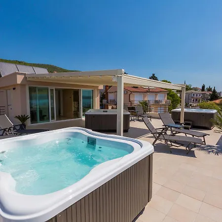 Faszinierendes Nur 100 Meter Zum Mit Sauna Und Whirlpool Auf Dachterrasse Apartamento Dramalj
