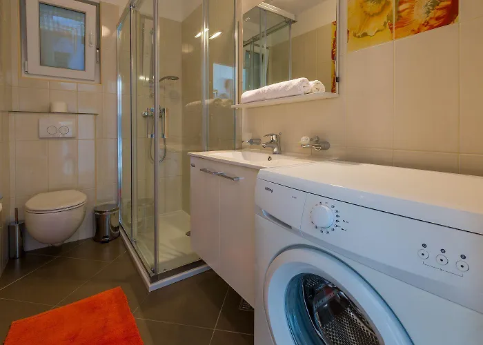 Faszinierendes Nur 100 Meter Zum Mit Sauna Und Whirlpool Auf Dachterrasse 德拉马利